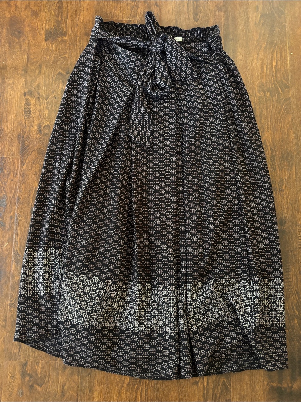 Max Studio Printed Tie-Waist Midi Skirt